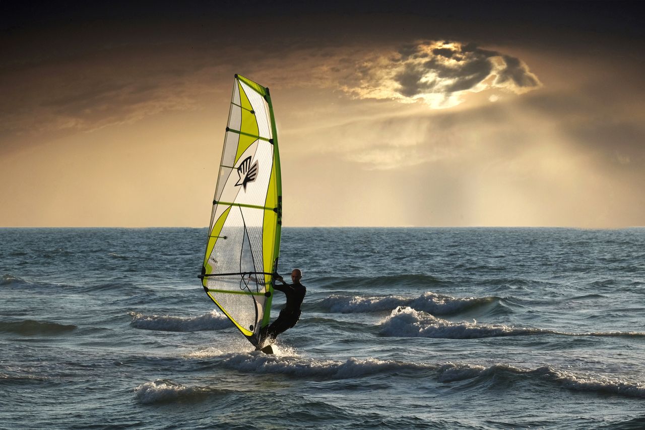 Paddleaura water sports feature